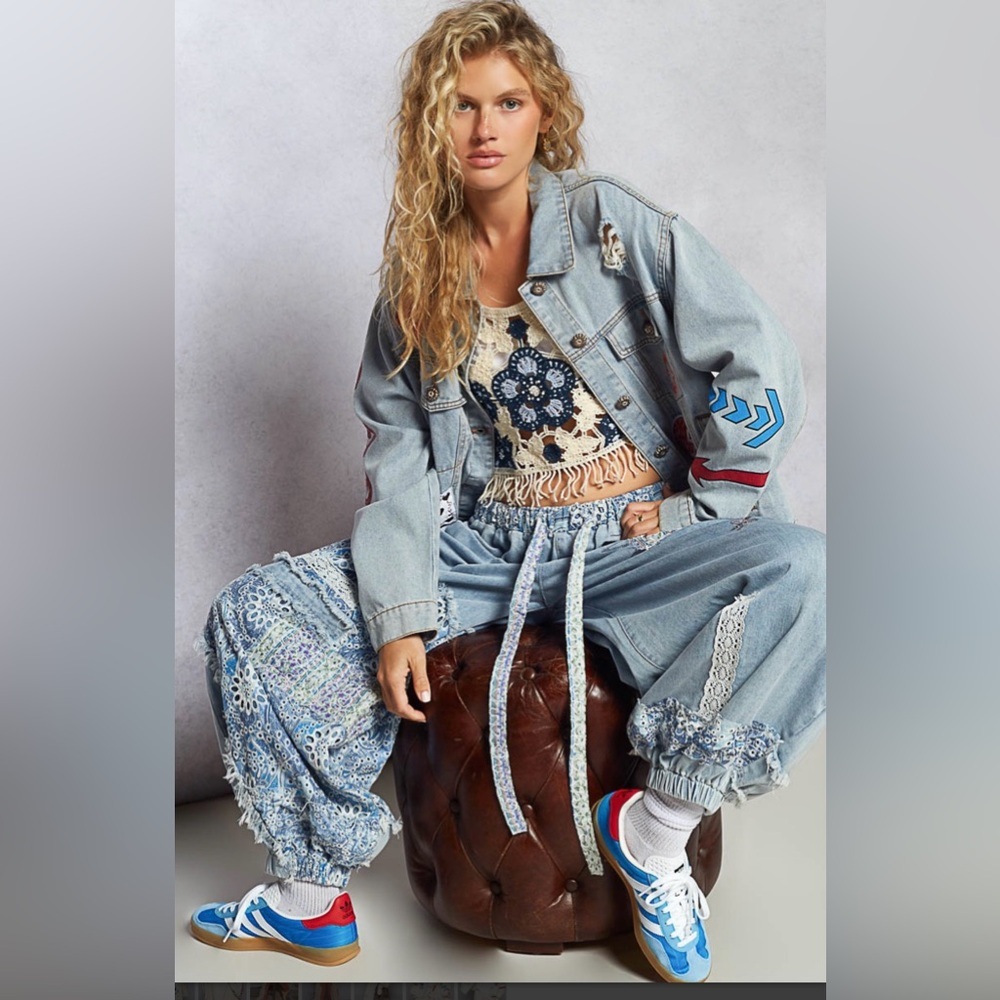 POL SMJ408 HOST PICK 🎉🎉🎉Denim Jacket with Colorful Patches - Picture 8 of 10